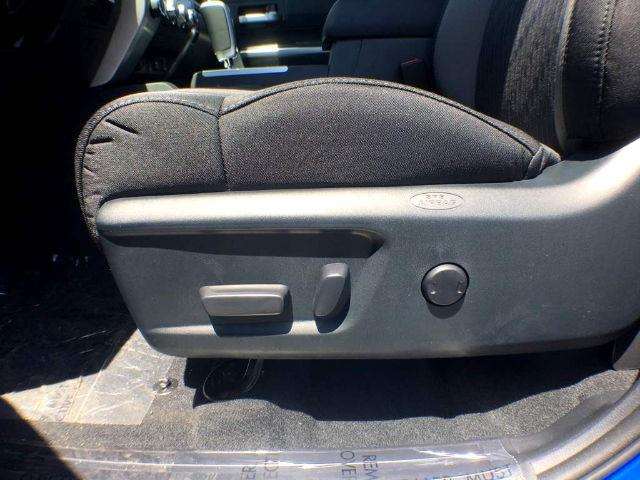 2017 Toyota Tundra SR5 5.7L V8 w/FFV